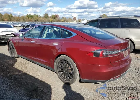 2012 Tesla Model S z USA, uszkodzony, nr VIN 5YJSA1DN8CFS00180